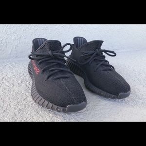 Yeezy Boost 350 V2 Black/Red